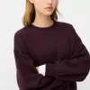 Oversize sweatshirt with side pockets