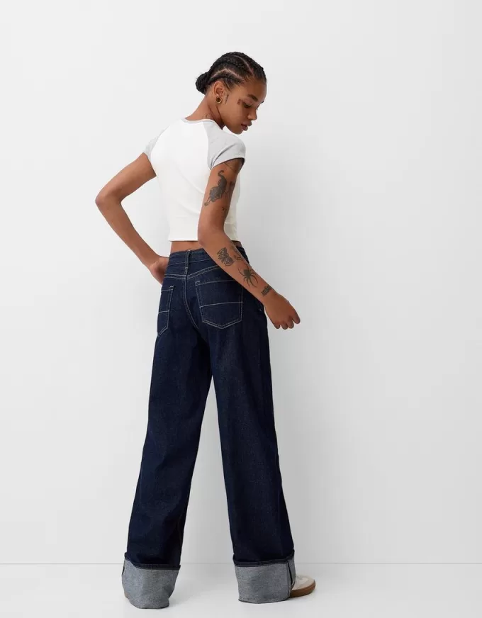 Printed T-shirt with short raglan sleeves