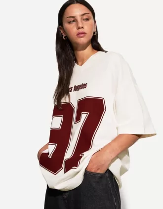 Printed short sleeve V-neck T-shirt