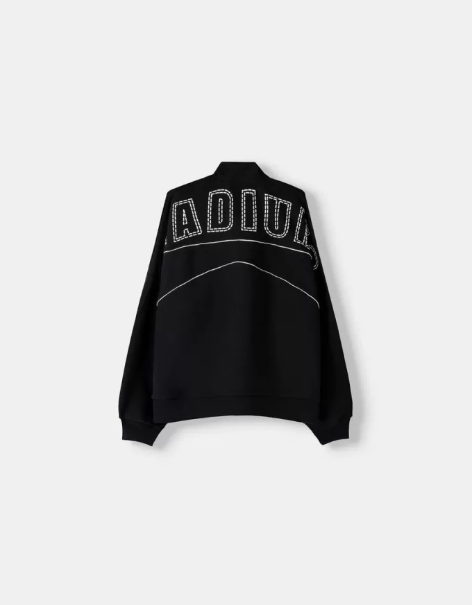 Printed sporty sweatshirt with zipper Printed sporty sweatshirt with zipper