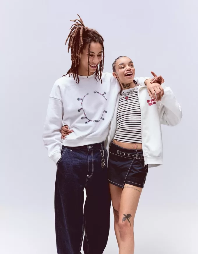 Printed zip-up hoodie