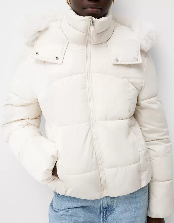 Puffer jacket with faux fur hood