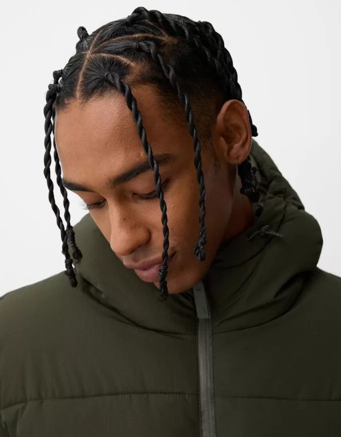 Puffer jacket with hood