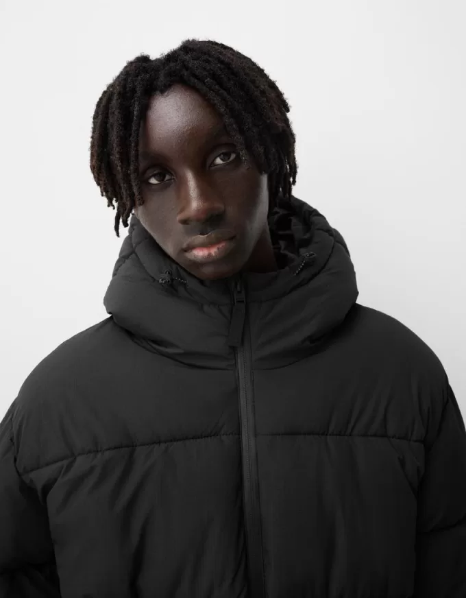 Puffer jacket with hood