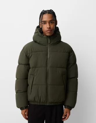 Puffer jacket with hood