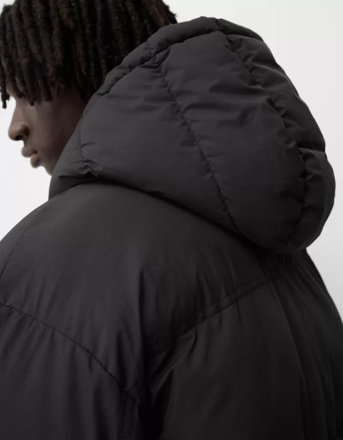 Puffer jacket with hood