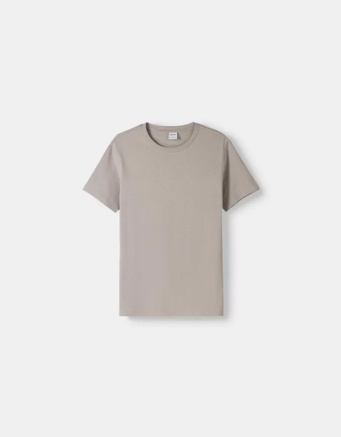 Regular-fit short sleeve T-shirt Regular-fit short sleeve T-shirt