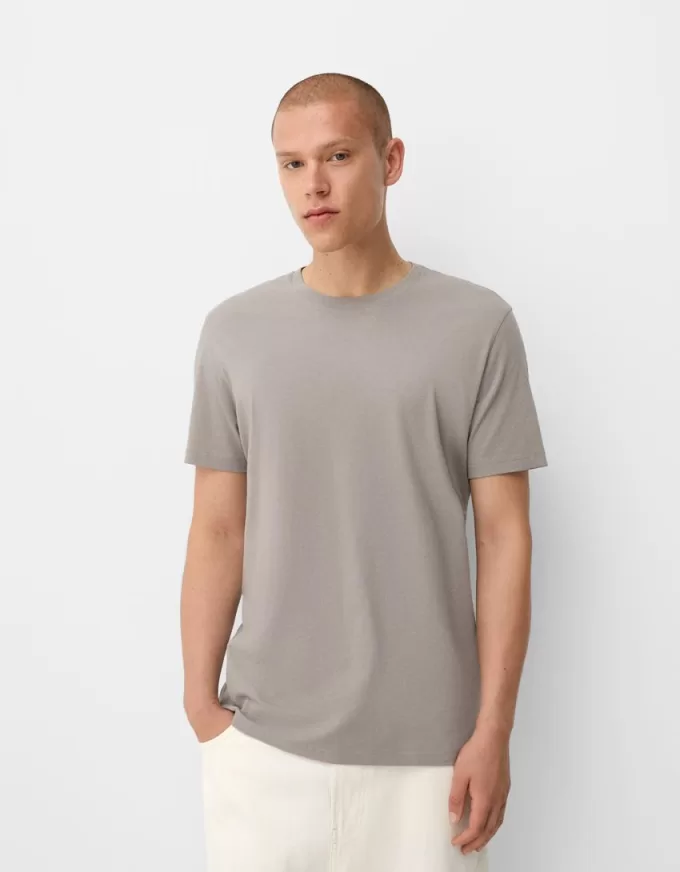 Regular-fit short sleeve T-shirt Regular-fit short sleeve T-shirt