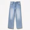 Relaxed fit high-rise mom jeans