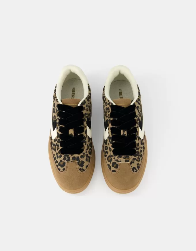 Retro animal print sneakers Retro animal print sneakers