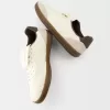 Retro soccer sneakers with tongue Retro soccer sneakers with tongue