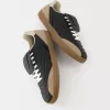 Retro soccer sneakers with tongue