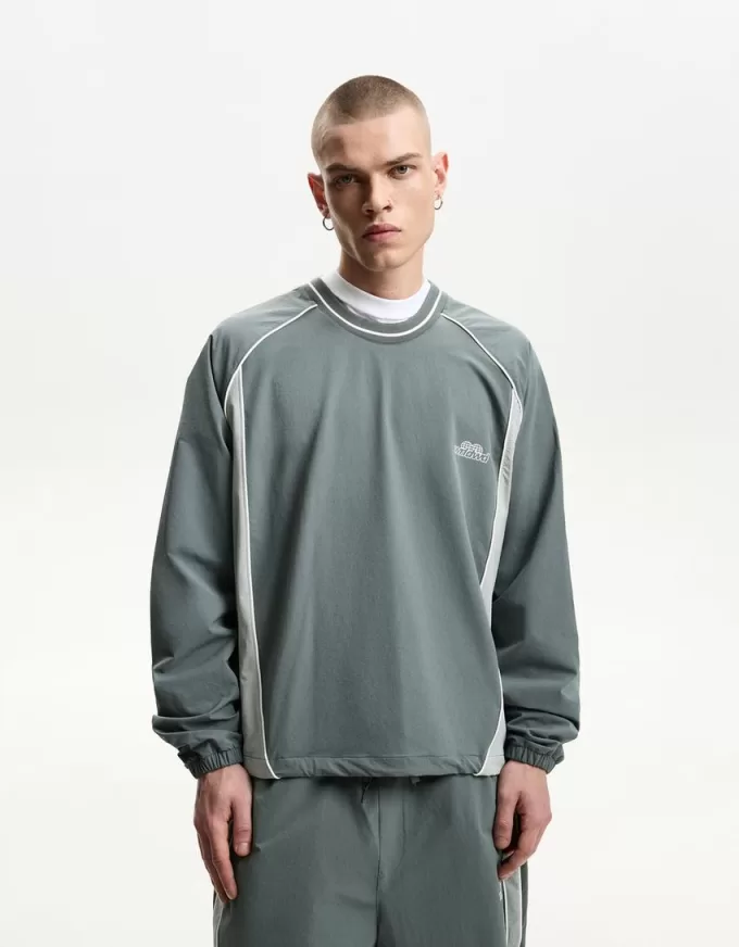 Retro sporty long sleeve technical T-shirt Retro sporty long sleeve technical T-shirt