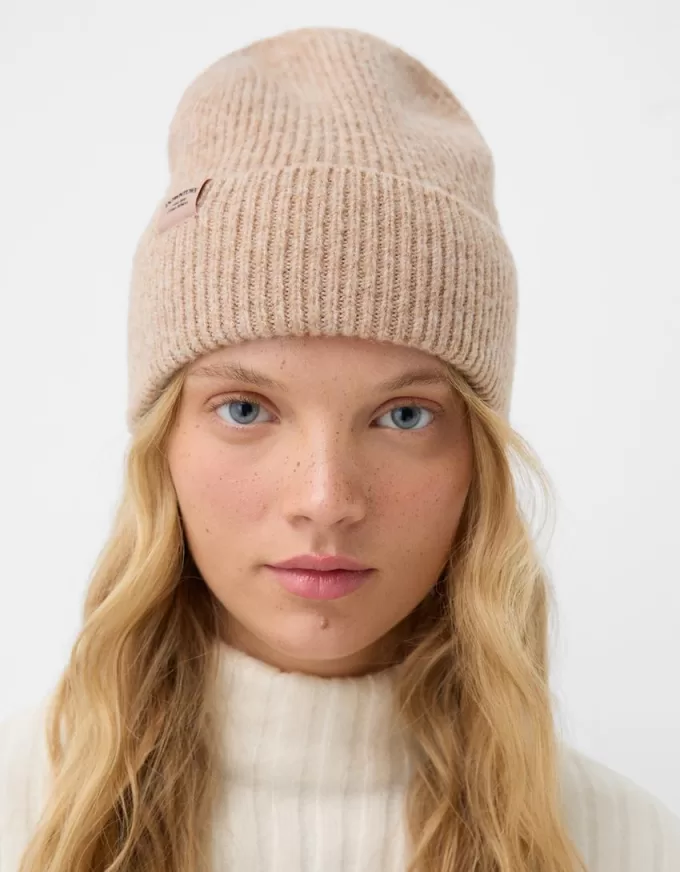 Ribbed beanie