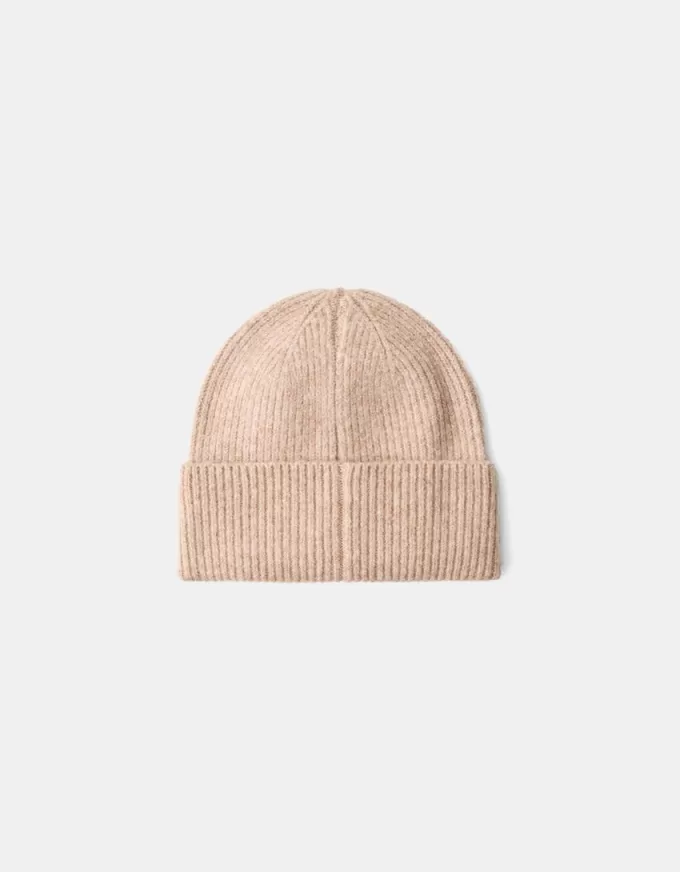 Ribbed beanie