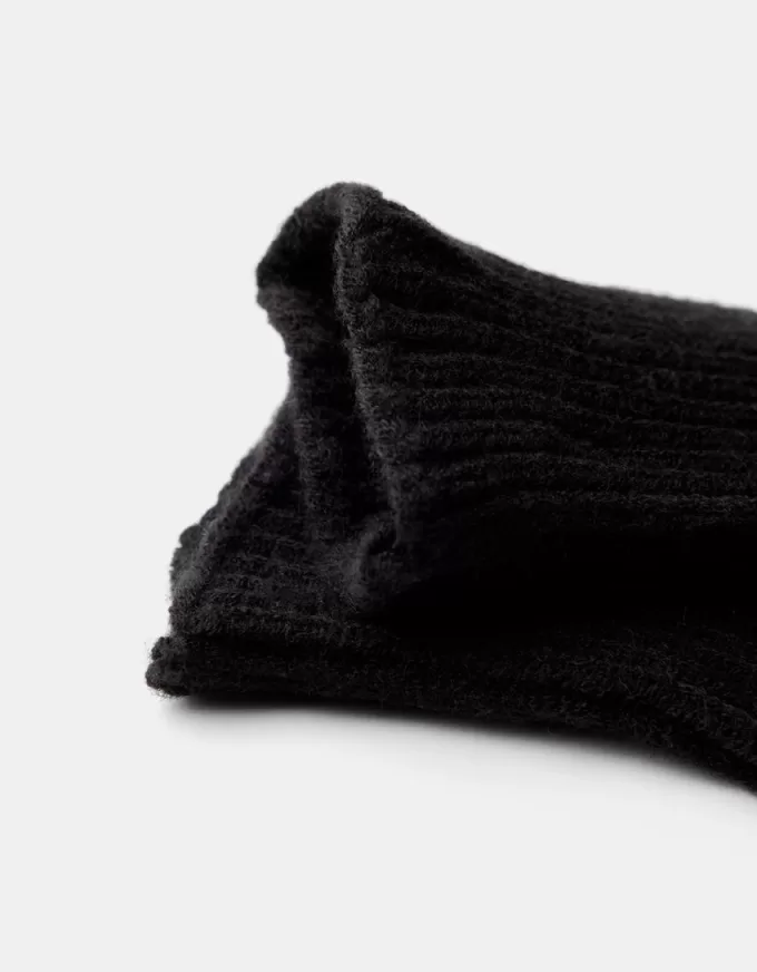 Ribbed short mittens