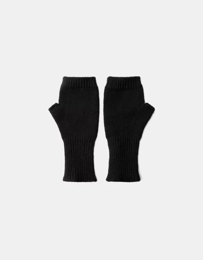 Ribbed short mittens