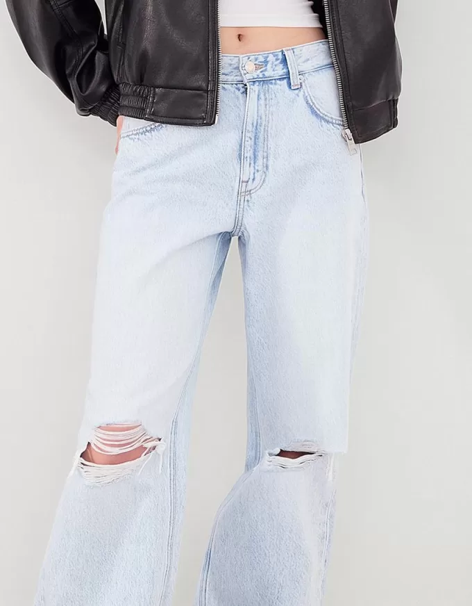 Ripped wide-leg ’90s jeans