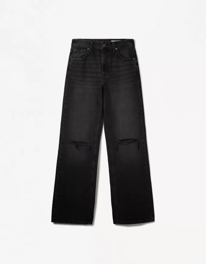 Ripped wide-leg ’90s jeans