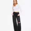 Ripped wide-leg ’90s jeans