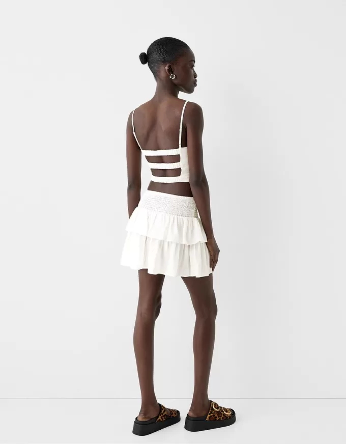 Ruffled mini skirt with elastic waist