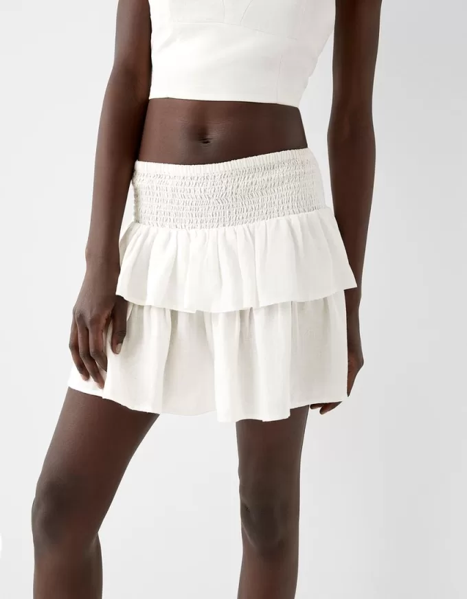 Ruffled mini skirt with elastic waist
