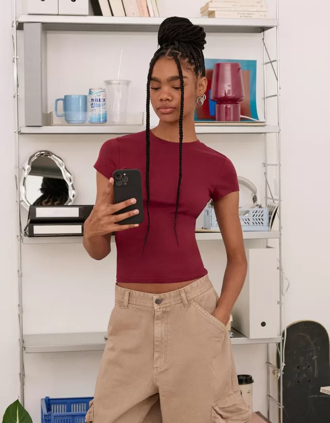 Short sleeve T-shirt with a scoop neck Short sleeve T-shirt with a scoop neck