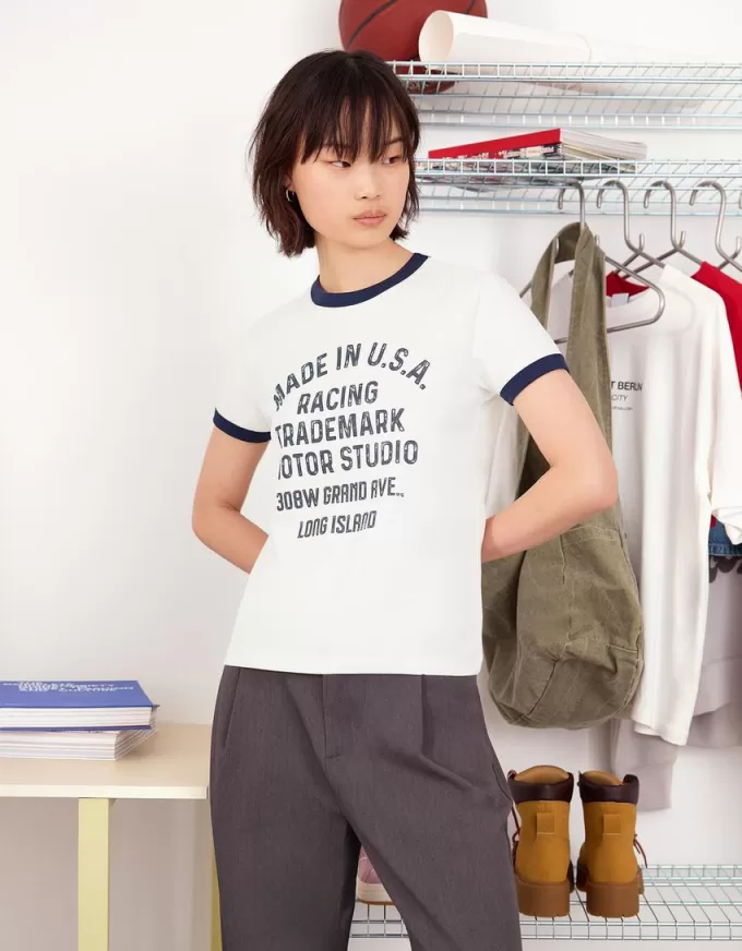 Short sleeve T-shirt with contrast print