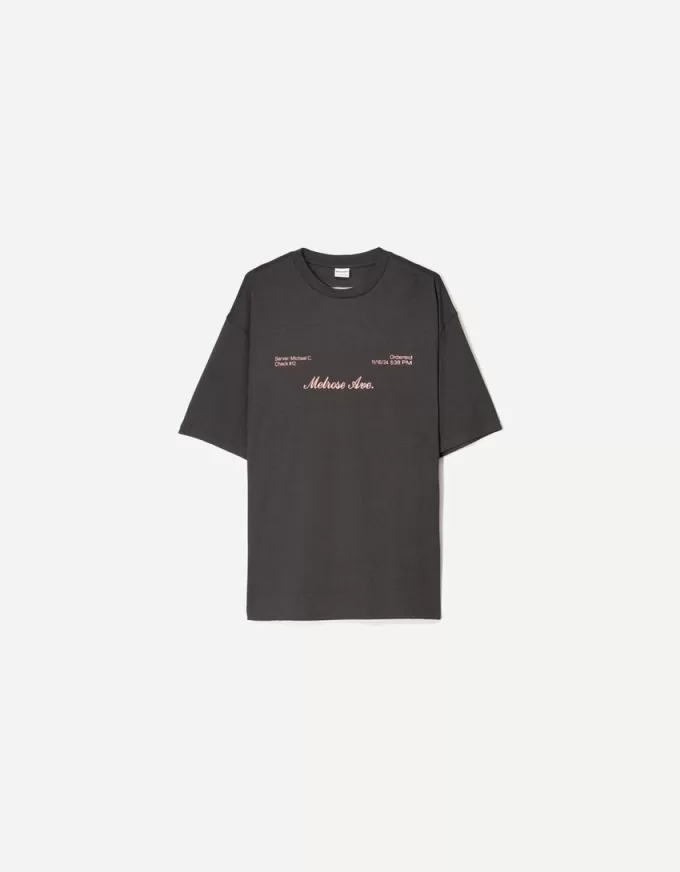 Short sleeve T-shirt with embroidery Short sleeve T-shirt with embroidery