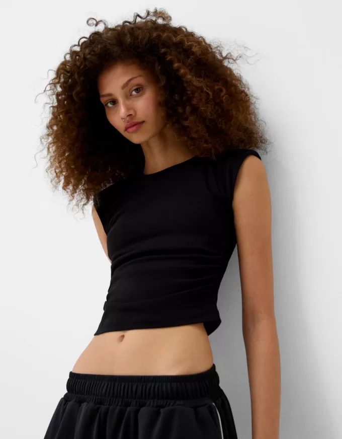 Short sleeve T-shirt with shoulder pads Short sleeve T-shirt with shoulder pads