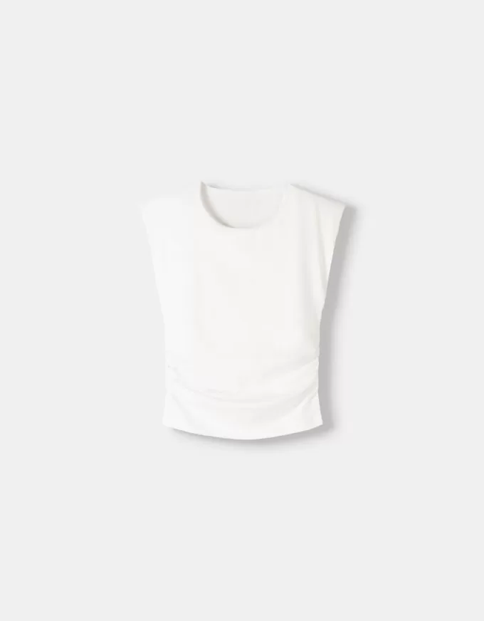 Short sleeve T-shirt with shoulder pads