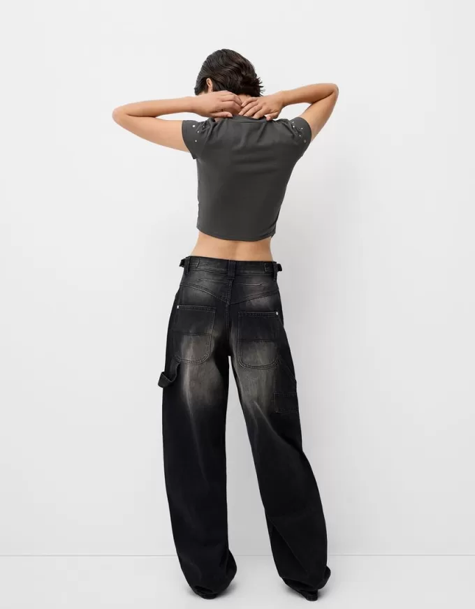 Short sleeve asymmetric T-shirt with studs