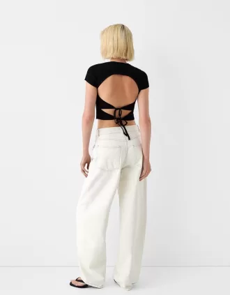 Short sleeve cut-out sweater with ties