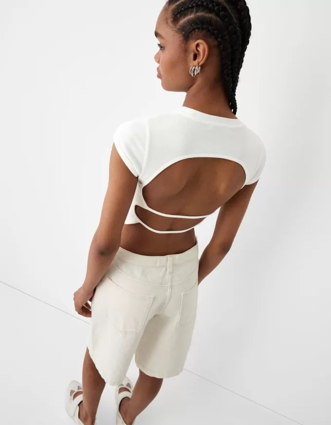 Short sleeve print T-shirt with back straps