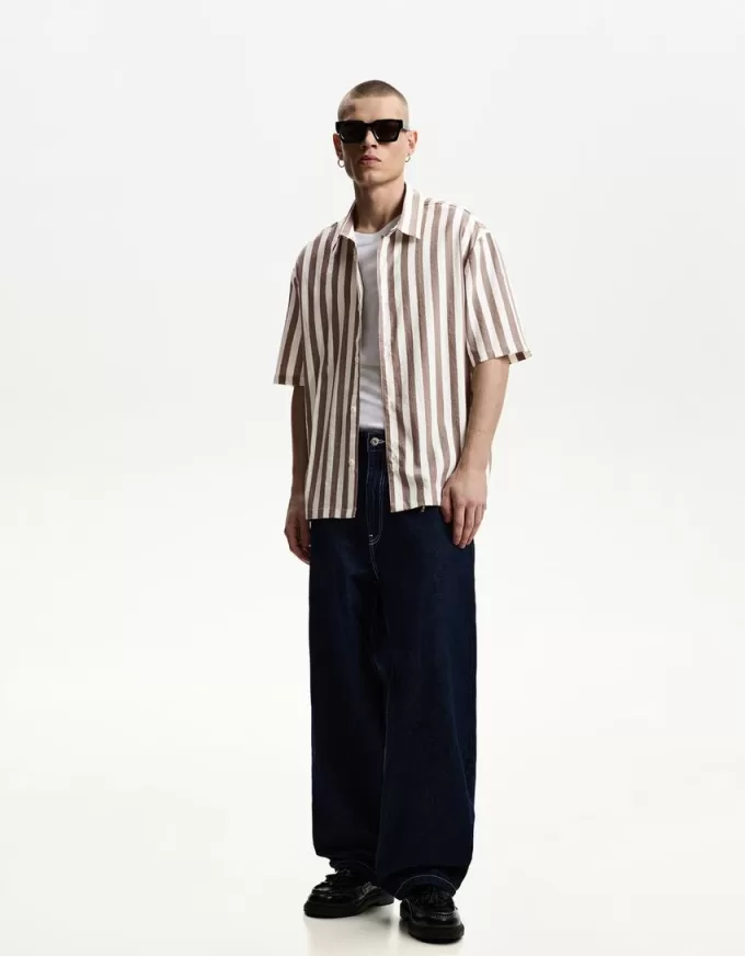 Short sleeve relaxed fit shirt Short sleeve relaxed fit shirt