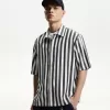 Short sleeve relaxed fit shirt Short sleeve relaxed fit shirt