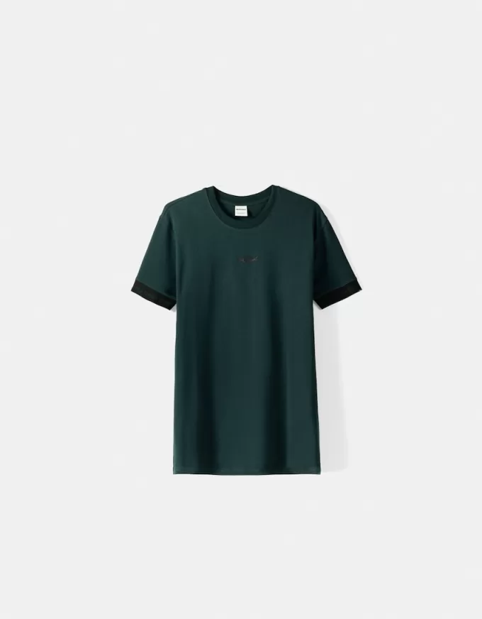 Slim-fit short sleeve T-shirt with stripe detail Slim-fit short sleeve T-shirt with stripe detail