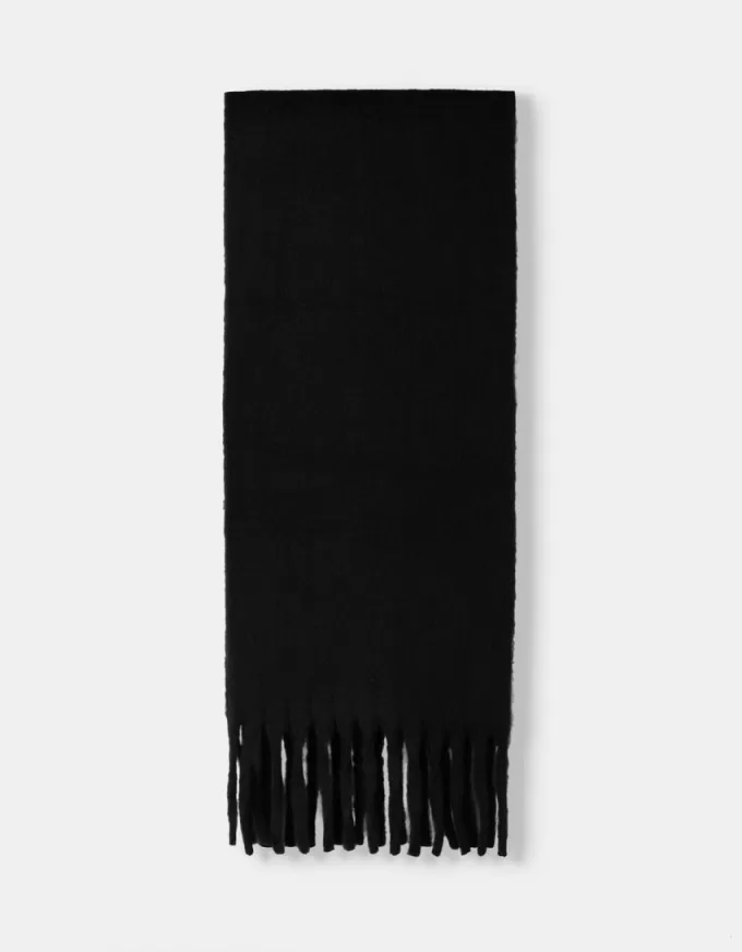 Solid-colored scarf Solid-colored scarf