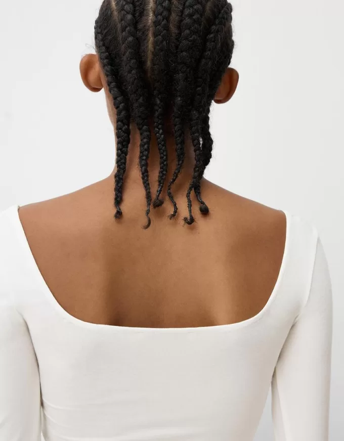 Square neckline long sleeve T-shirt