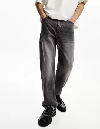 Straight fit ’90s jeans