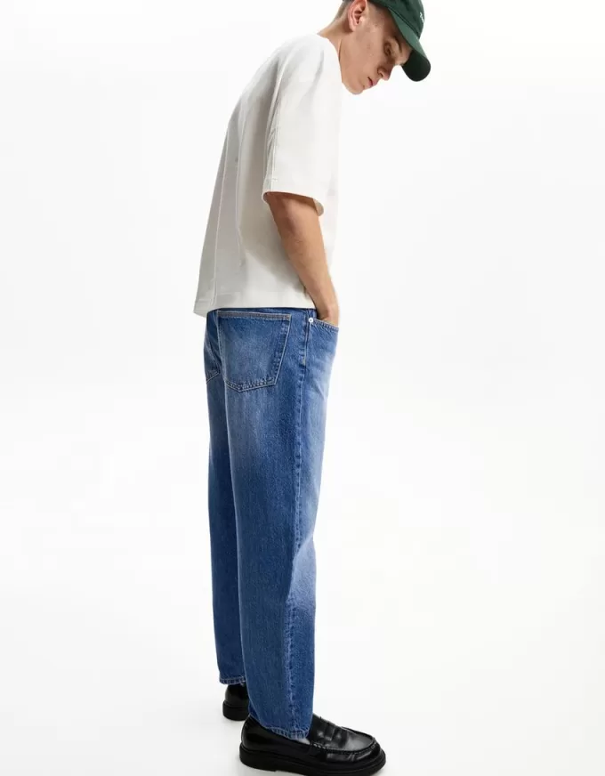 Straight fit ’90s jeans