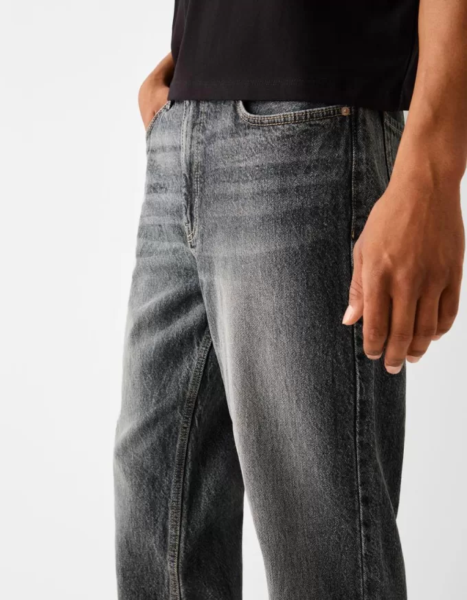 Straight fit jeans