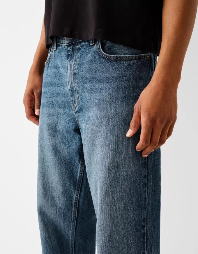 Straight fit jeans