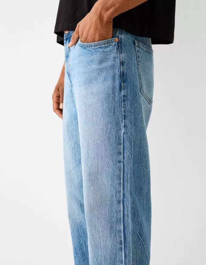 Straight fit jeans