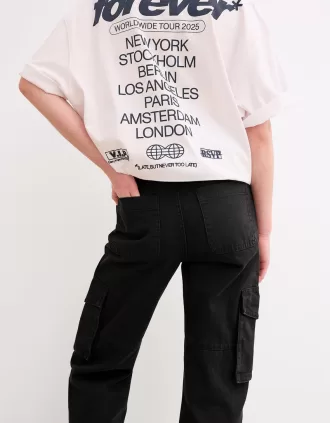 Straight-leg cargo jeans