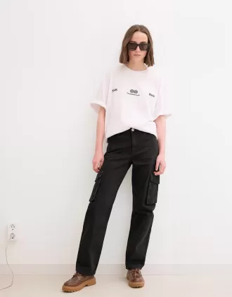 Straight-leg cargo jeans