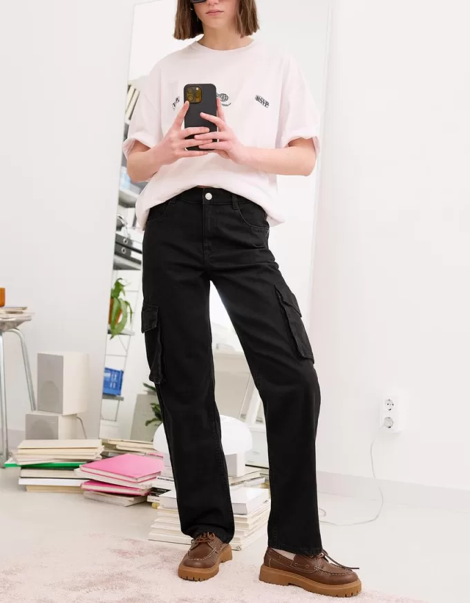 Straight-leg cargo jeans Straight-leg cargo jeans