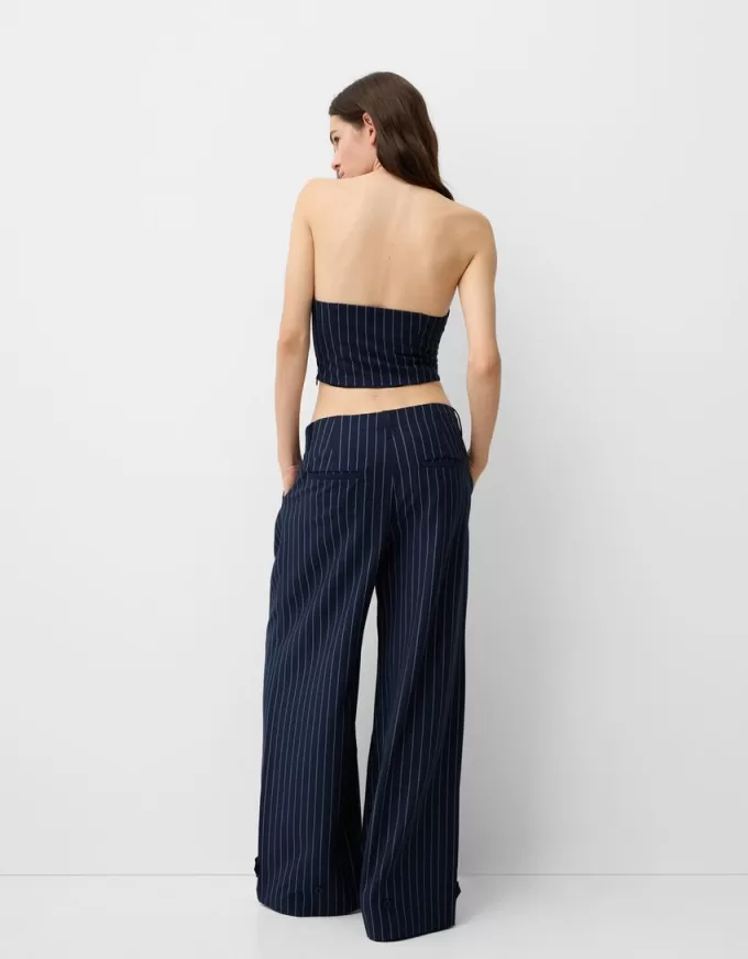 Striped metallic thread bandeau top with sweetheart neckline Striped metallic thread bandeau top with sweetheart neckline