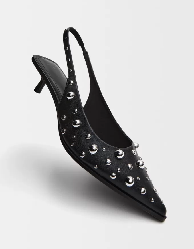 Studded kitten-heel shoes Studded kitten-heel shoes