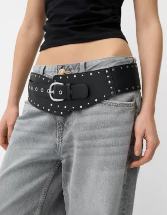 Studded wide belt